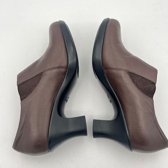 Dansko Slip-On Clog Comfort Shoes Women's 7.5 Brown Leather Elastic Side Panel - Picture 5 of 10